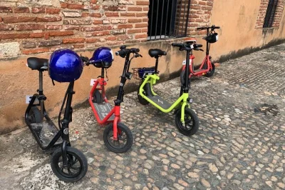 Explore a zona colonial de santo domingo de scooter elétrica, visite as cavernas de los tres ojos e saboreie um almoço típico dominicano. guia e água inclusos.