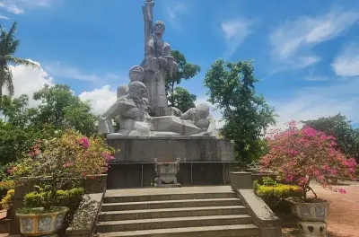 Visita al pueblo de la masacre de My Lai: Memorial de la guerra