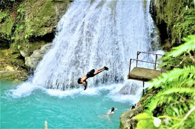 Blue Hole e Secret Falls: Immersioni da Montego Bay
