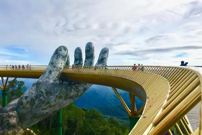 Pôr do sol em Ba Na Hills e Golden Bridge saindo de Da Nang