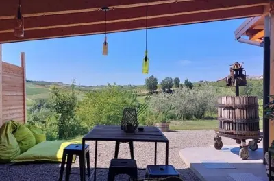 Weinverkostung im Oltrepò Pavese mit 6 Weinen und Weinbergspaziergang