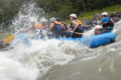 Rafting in Baños: 4 Aktivitäten an einem Tag