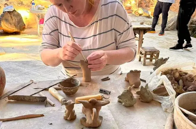 Oficina de cerâmica e culinária em Dali com mestres locais