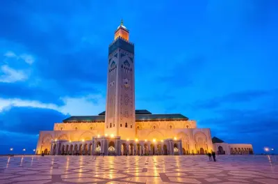 Casablanca guided tour: Hassan II Mosque and Habous Quarter