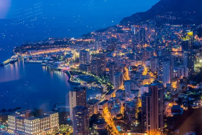 Monte-Carlo bei Nacht: Privater Fahrer und Sonnenuntergang
