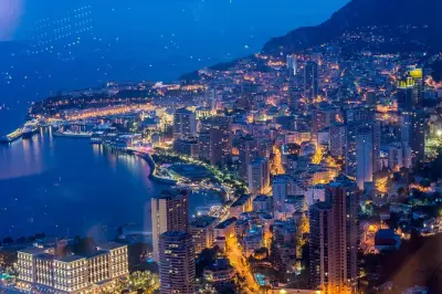 Monte-Carlo bei Nacht: Privater Fahrer und Sonnenuntergang