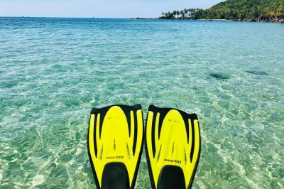 Entdecke die an thoi inseln bei phu quoc beim schnorcheln mit lokalem guide, bbq-mittagessen und hoteltransfer. erkunde fingernail, gam ghi und may rut mit privatem schnellboot.