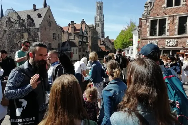 Bruges a pé: História medieval e segredos ocultos em tour privado