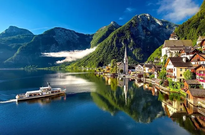 Salzburg to Vienna Private Transfer with Sightseeing