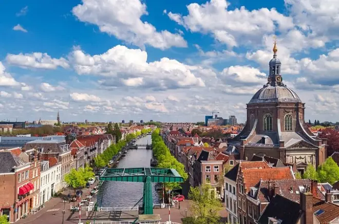 Leiden à pied avec guide local : 2 h d’intro et dégustation