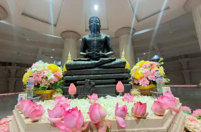 Vaishali: Stupa delle reliquie di Buddha e pilastro di Ashoka