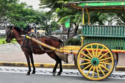 Intramuros Kalesa-Fahrt durch Manilas historische Altstadt