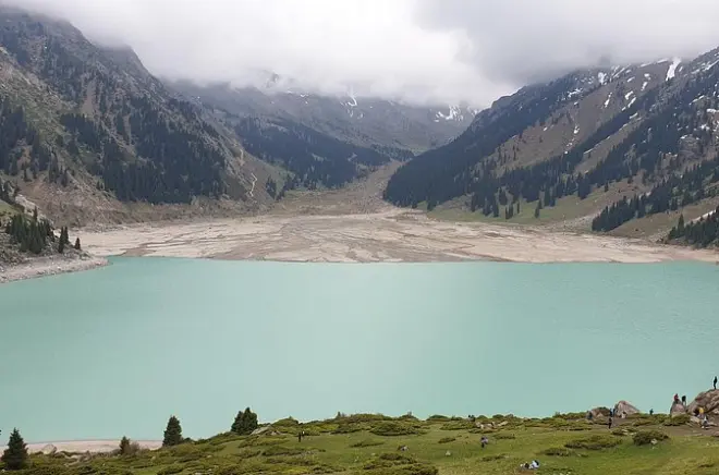 Lago Big Almaty e tour privato della città da Almaty