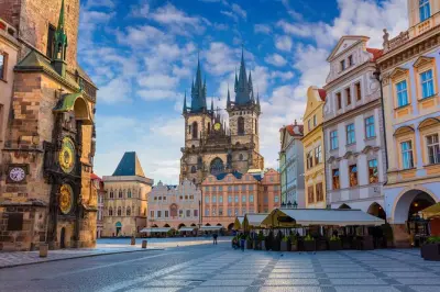 Frankfurt to Prague Private Transfer: 2 Sightseeing Stops