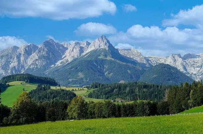 Private Innsbruck to Salzburg Transfer: English-Speaking Driver