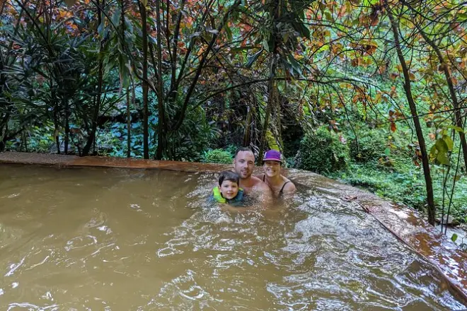 Titou Gorge à Dominica : Randonnée et baignade avec guide local