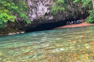 Caves Branch Ziplining und Höhlen-Tubing: 8 Plattformen im Regenwald