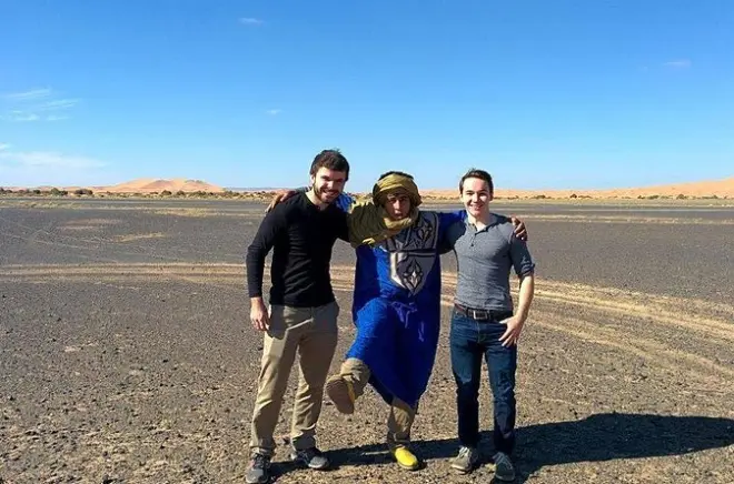 De Fez al desierto de Merzouga con paseo en camello y campamento