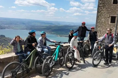 Orvieto en e-bike : Dégustation de vin et huile au château Salviano