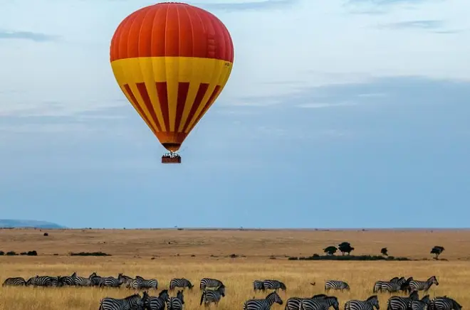 Safari de 3 dias no Serengeti e Ngorongoro com acampamento em Arusha