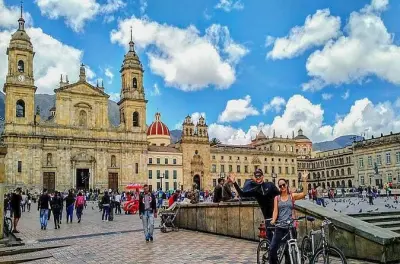 Bogota Bike Tour: Historic Center La Candelaria Local Guide