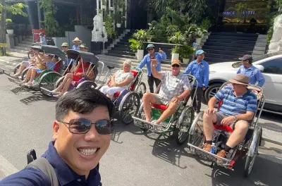 Hue de cyclo: Prove comida de rua e visite mercados locais privados