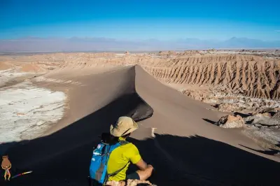 Valle de la Luna au coucher du soleil à San Pedro de Atacama