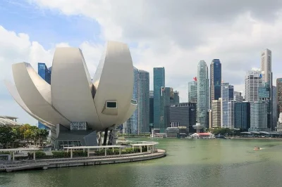 See singapore’s icons, chinatown, and hilltop views with a local guide. includes hotel pickup and roundtrip transfers. book your city tour now.