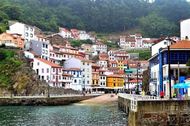 Private Cudillero and Luarca Tour from Gijon: Fishing Villages