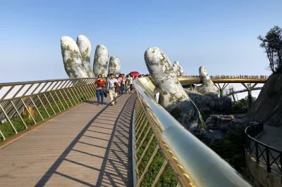 Desfrute de um carro particular do porto chan may até ba na hills e a golden bridge. inclui teleférico, guia local e transfer. garanta sua vaga agora.