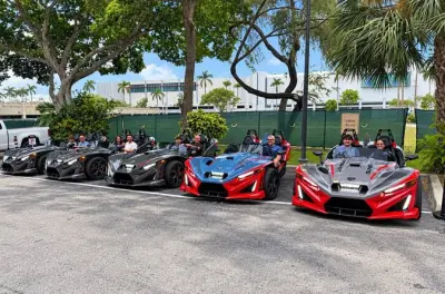 Slingshot R à Fort Lauderdale : Conduisez sans permis moto