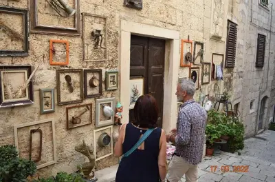 Paseo a pie por Korčula: Arte, historia y guía local