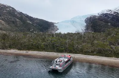 Patagonia: 7 glaciares en un día navegando por fiordos