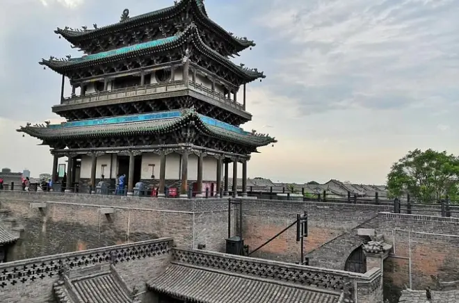 Tour a pé pela cidade antiga de Pingyao: Guia particular e muralha