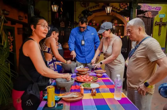 Centro histórico de Mazatlán: Catedral, mergulho e tortillas
