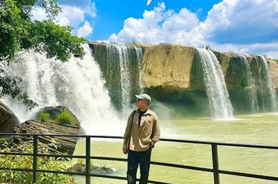 Buon Ma Thuot : Cascade Dray Nur et culture Ede