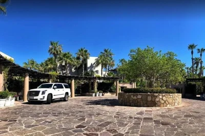 Private, air-conditioned transfer from sjd airport to san jose del cabo with local driver. includes bottled water, pickup at arrivals, and wheelchair access.