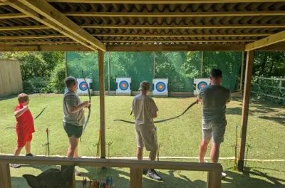 Sesión de tiro con arco en Blandford Forum: Aprende y diviértete