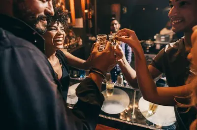 Pub Crawl Bangalore: 3 Pubs, 3 Free Drinks, Local Guide