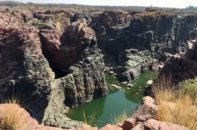 Raneh-Wasserfall Khajuraho: Motorradtour durch Dörfer