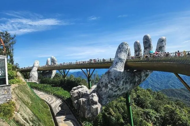 Ba Na Hills e Hoi An: Ponte dourada e mercado noturno