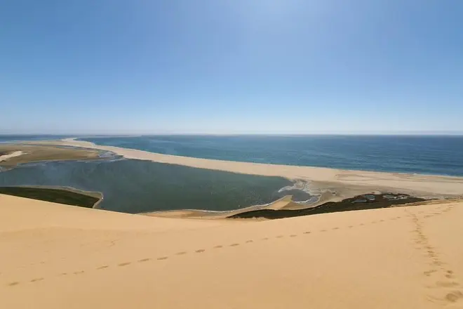 Sandwich Harbour depuis Walvis Bay en 4x4 : Dunes et flamants roses