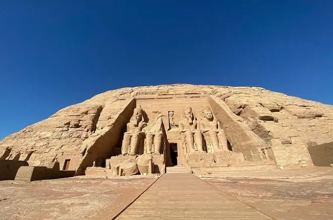 Abu Simbel : Excursion privée avec guide égyptologue et voiture