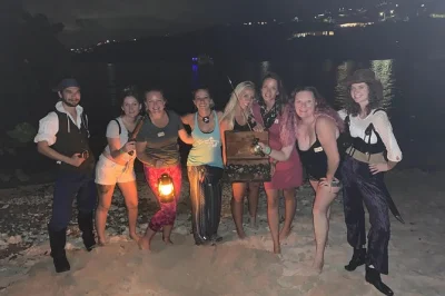 Vivi una caccia al tesoro misteriosa tra i mangrovieti di st. thomas e il castello di bluebeard, con guida locale, kayak, drink e snack inclusi. prenota subito.