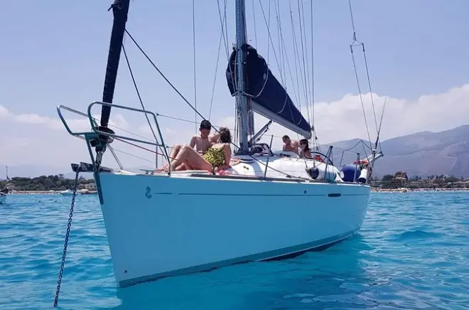 Segeltour ab Palermo: Golf von Mondello mit Mittagessen