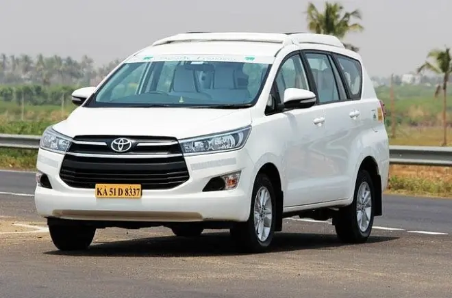 Privater Transfer Madurai–Thekkady mit Sedan, Tempo oder Crysta