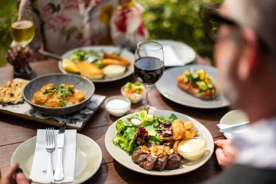 Kapstadt entdecken: food tour durch bo-kaap, bree street & v&a market mit lokalen spezialitäten und guide. jetzt plätze sichern!