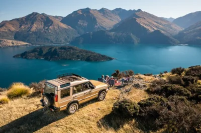 Entdecke lake wanaka per boot und 4x4, erklimme mt. burke mit lokalem guide und genieße ein leckeres picknick. kleine gruppe, abholung inklusive.