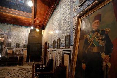 Entdecke die paläste baron, abdeen und manial in kairo mit einem lokalen guide. inklusive hoteltransfer, eintritt und mittagessen. jetzt palast-tagesausflug buchen.