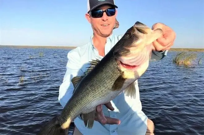 Private Lake Istokpoga Bass Charter in Sebring: Trophy Largemouth